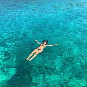 Meet your Posher, Ayah